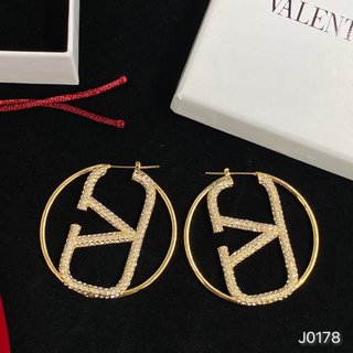 Valentino Classic Design Earrings-Luxeon