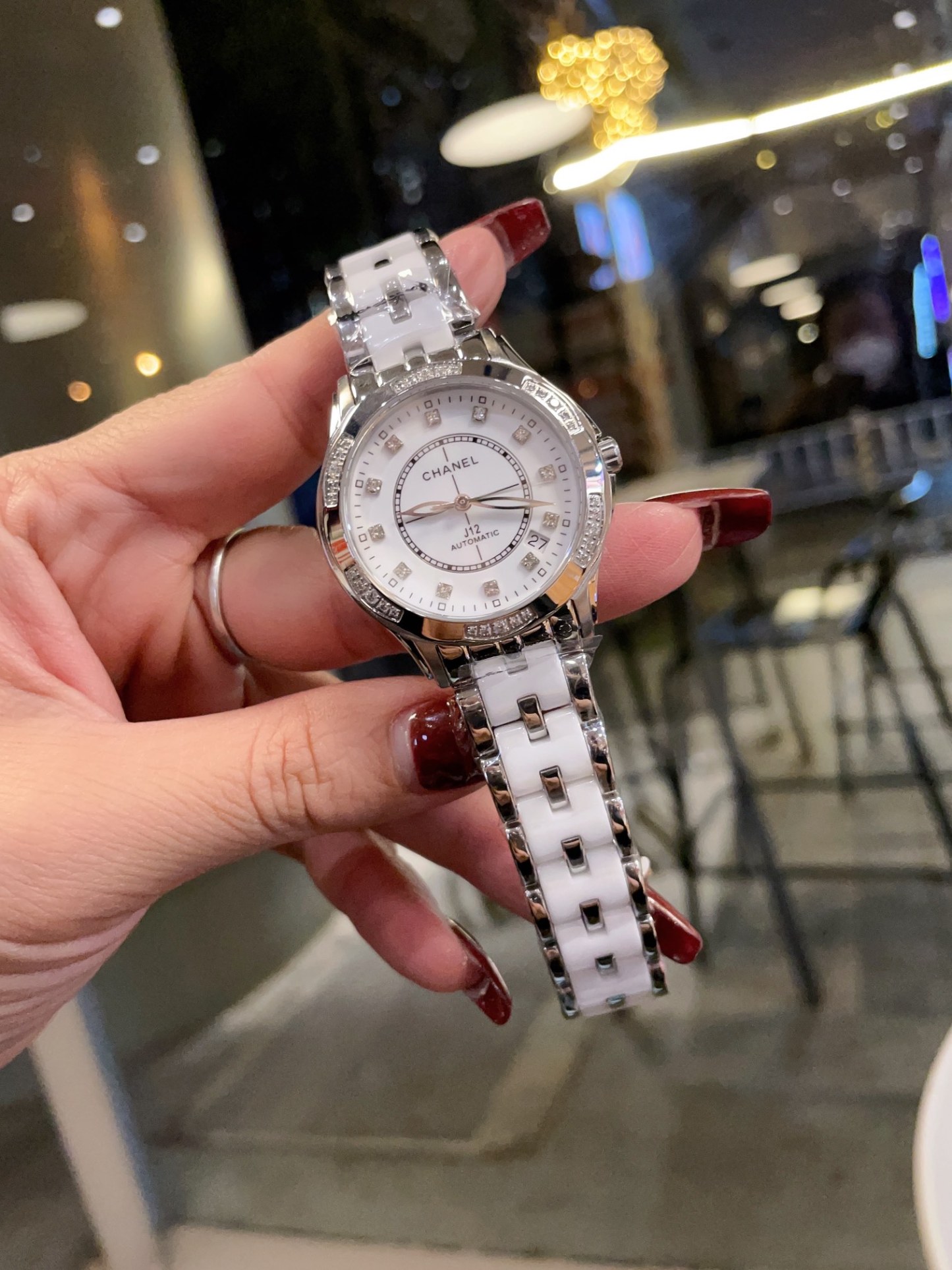 C style Delicate Women's Watch Ceramic Strap Exquisite Quality Sapphire Crystal Mirror-Luxeon