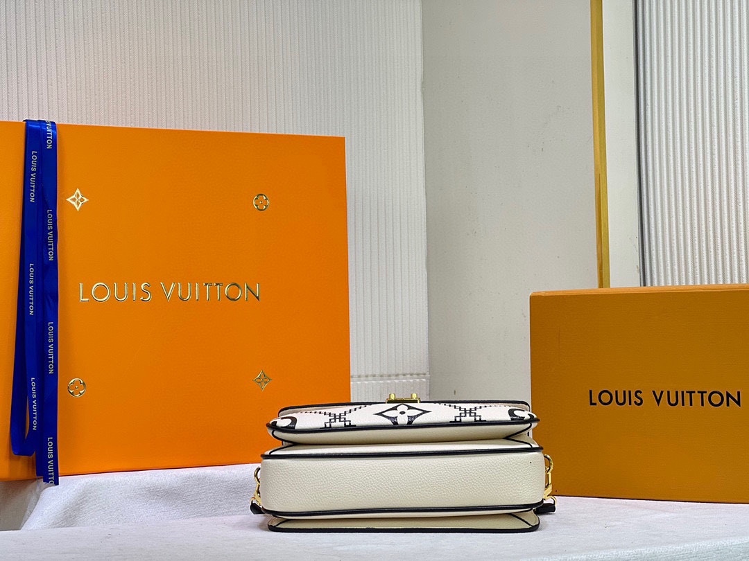 L style handbags Pochette Métis Monogram Empreinte-Luxeon