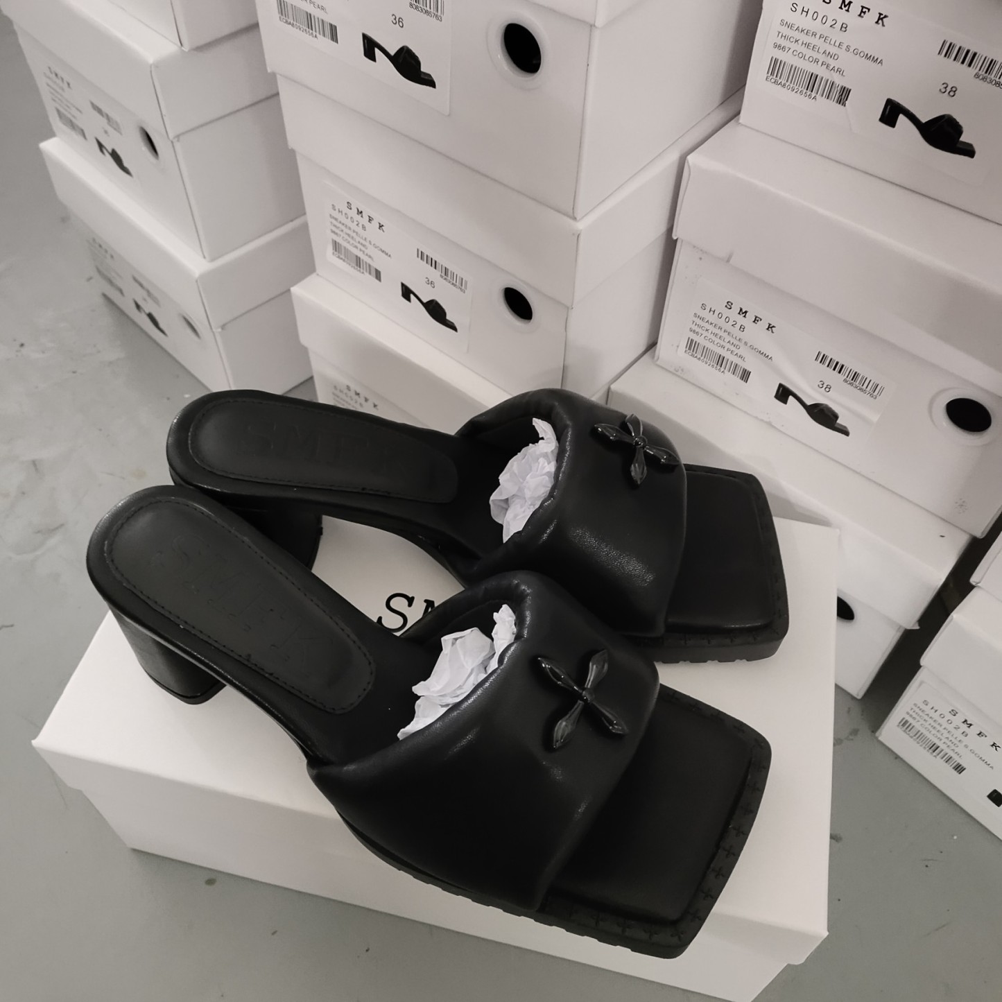 Smfk solid black slippers top quality-Luxeon