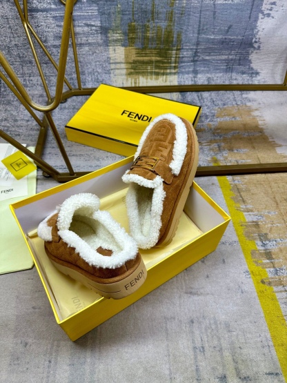 Printed slippers