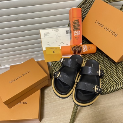 L style Print Double Strap Sandals-Luxeon