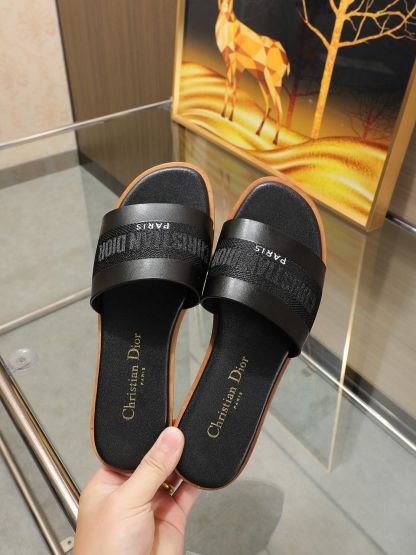 D Style Sandals
