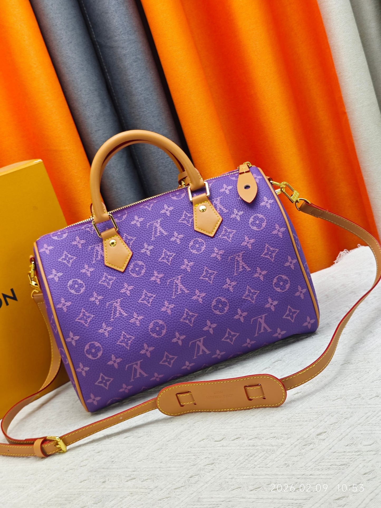 Handbag 30*21*17cm