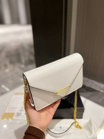 P style Shoulder Bags-Luxeon
