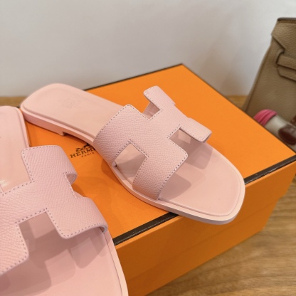 Casual women slippers