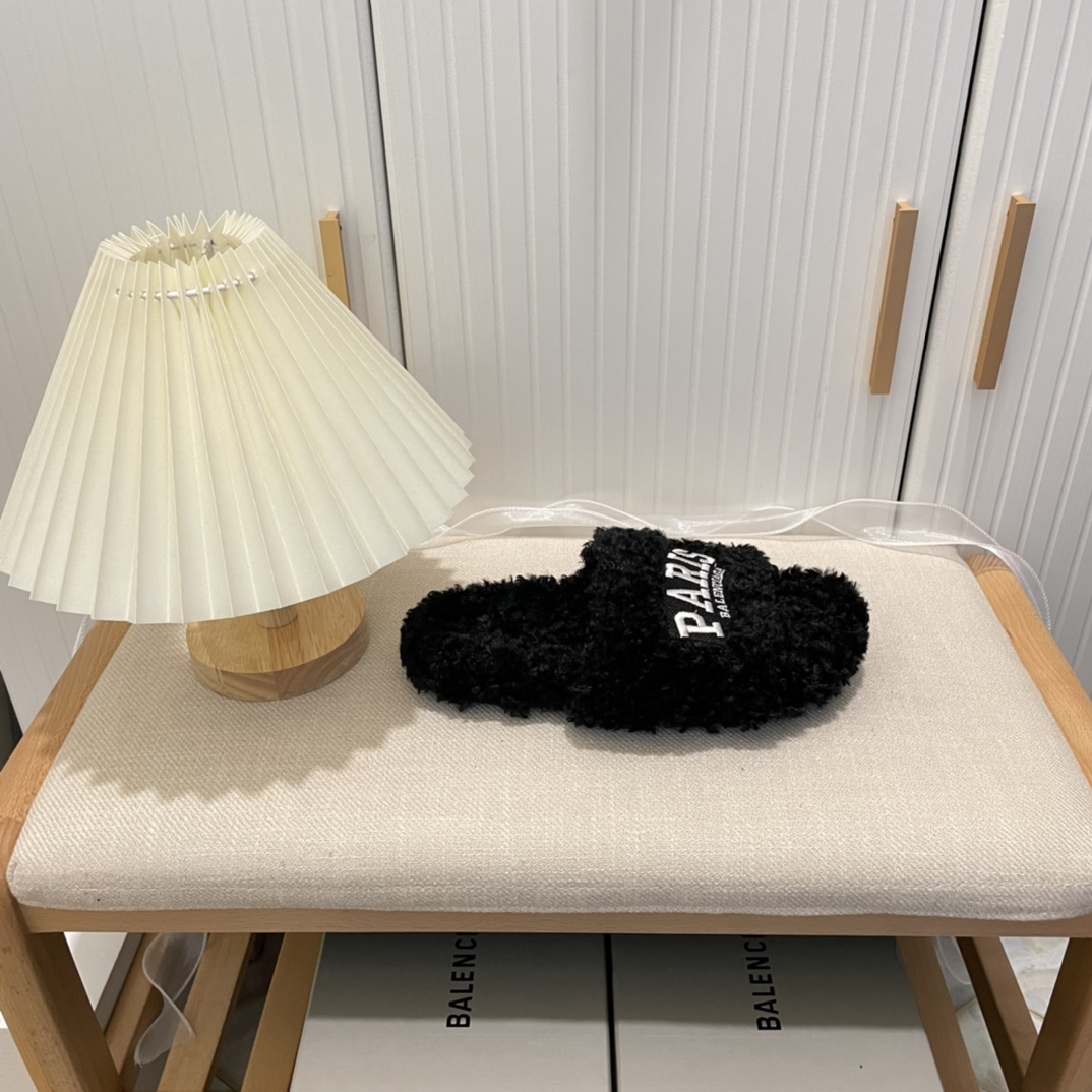 B style winter new fuzz fur slippers-Luxeon