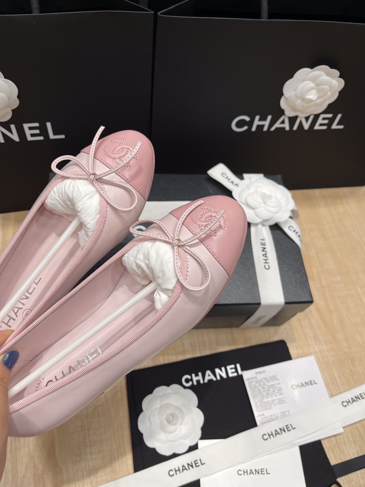 C style new bow-knot sewing logo casual shoes-Luxeon