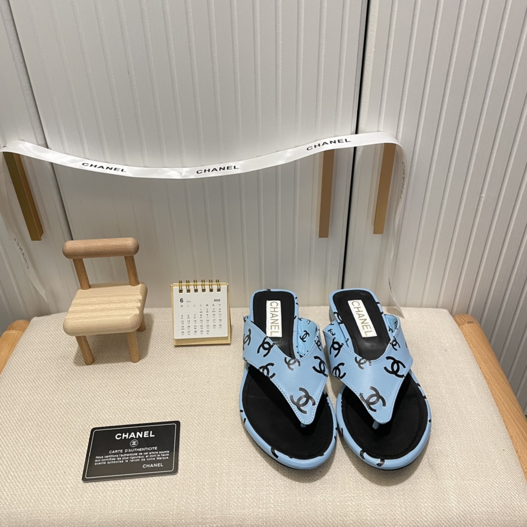 C style monogram print slippers-Luxeon