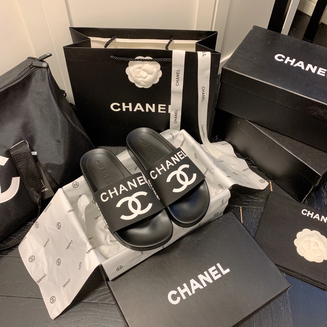 C style vintage slippers-Luxeon