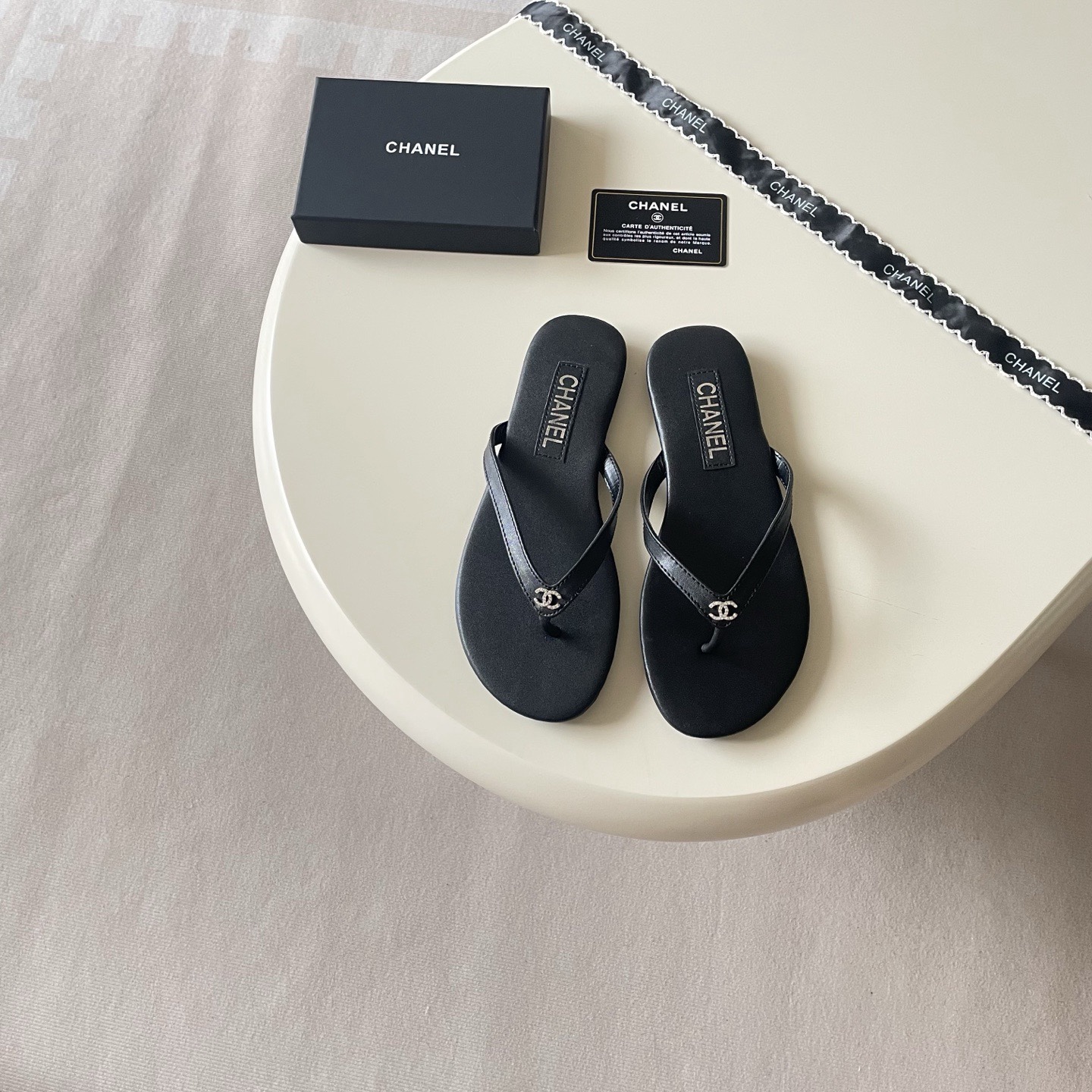 Flip-flops 35-42