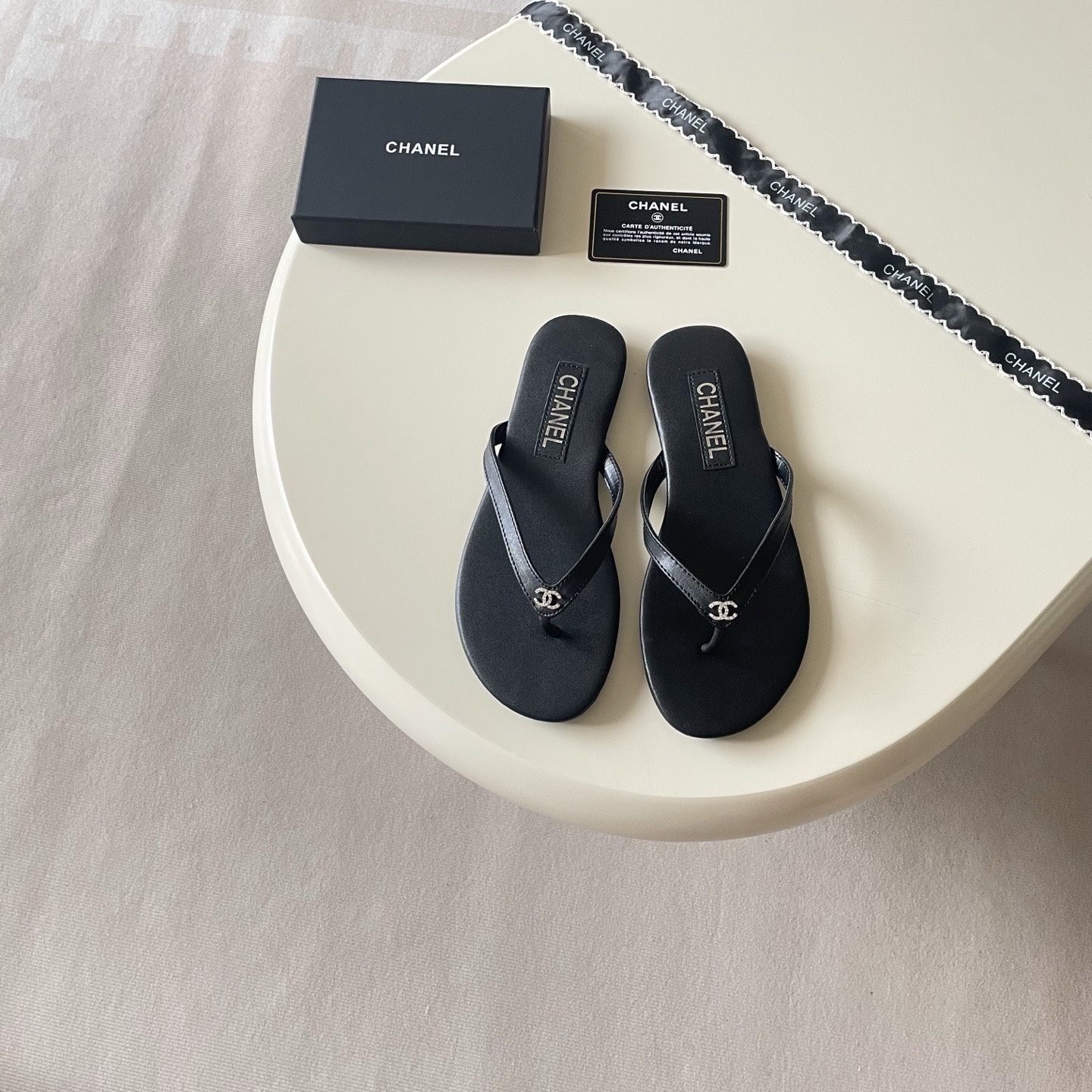 Flip-flops 35-42