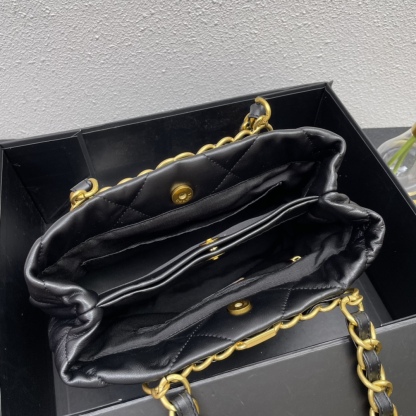 C style shoulder bag-Luxeon