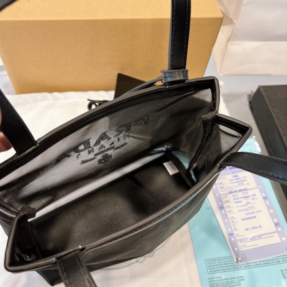 P style Mesh Shopping Handbags 2 in 1-Luxeon