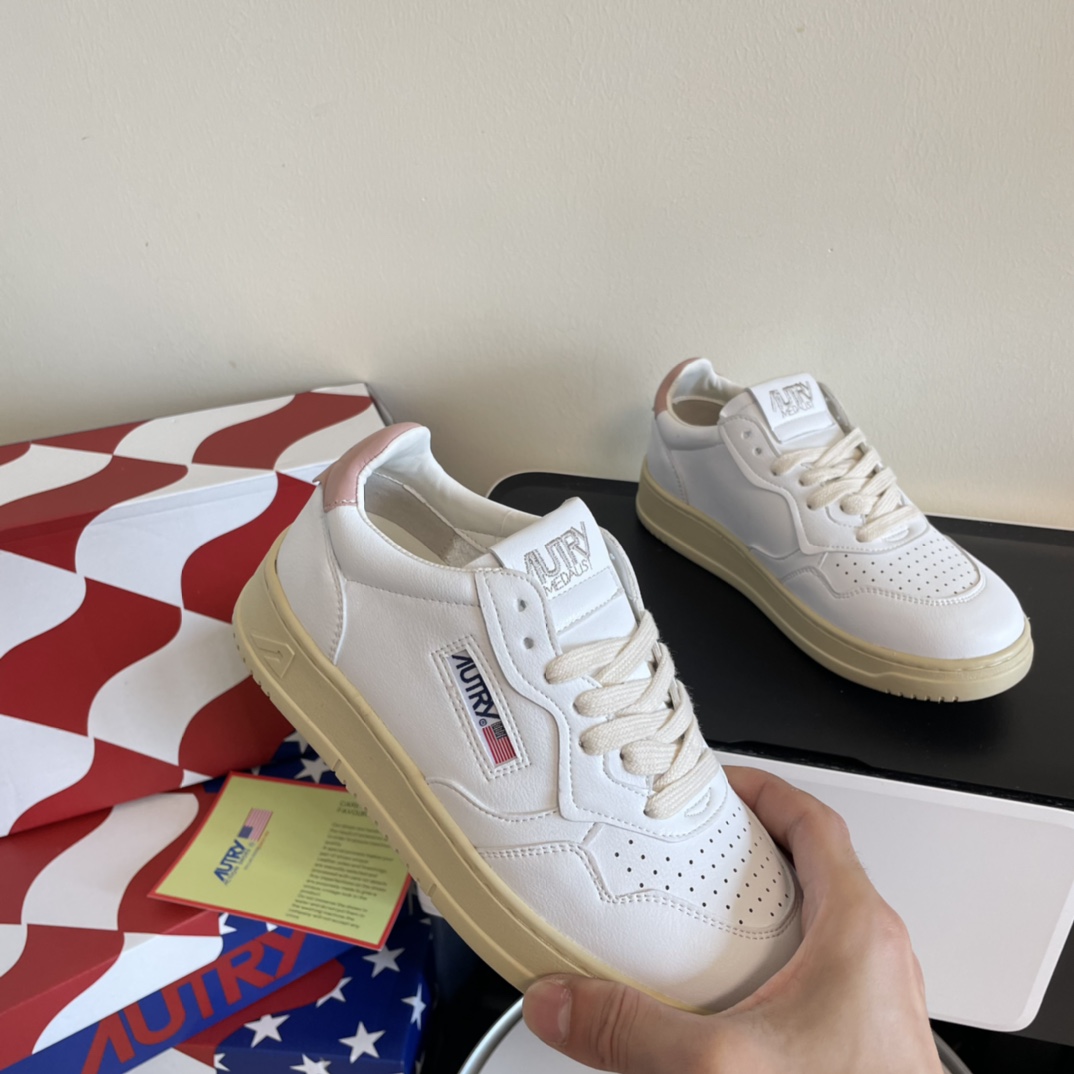 AUTRY new women vulanized shoes sports shoes-Luxeon