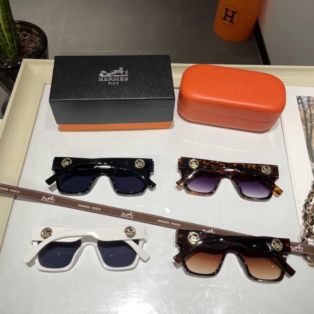 H style Fashion Casual Sunglasses-Luxeon