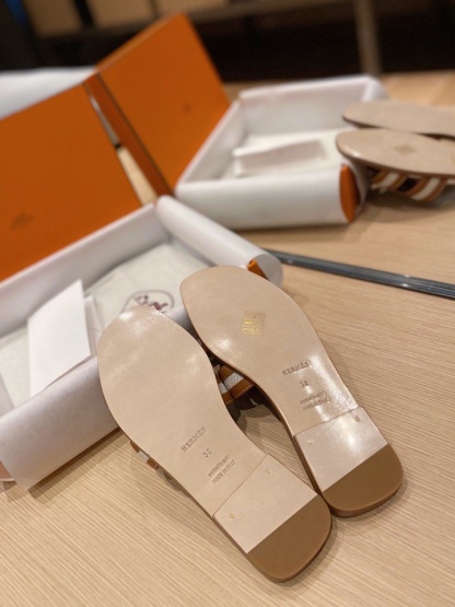 L style SLIPPERS-Luxeon