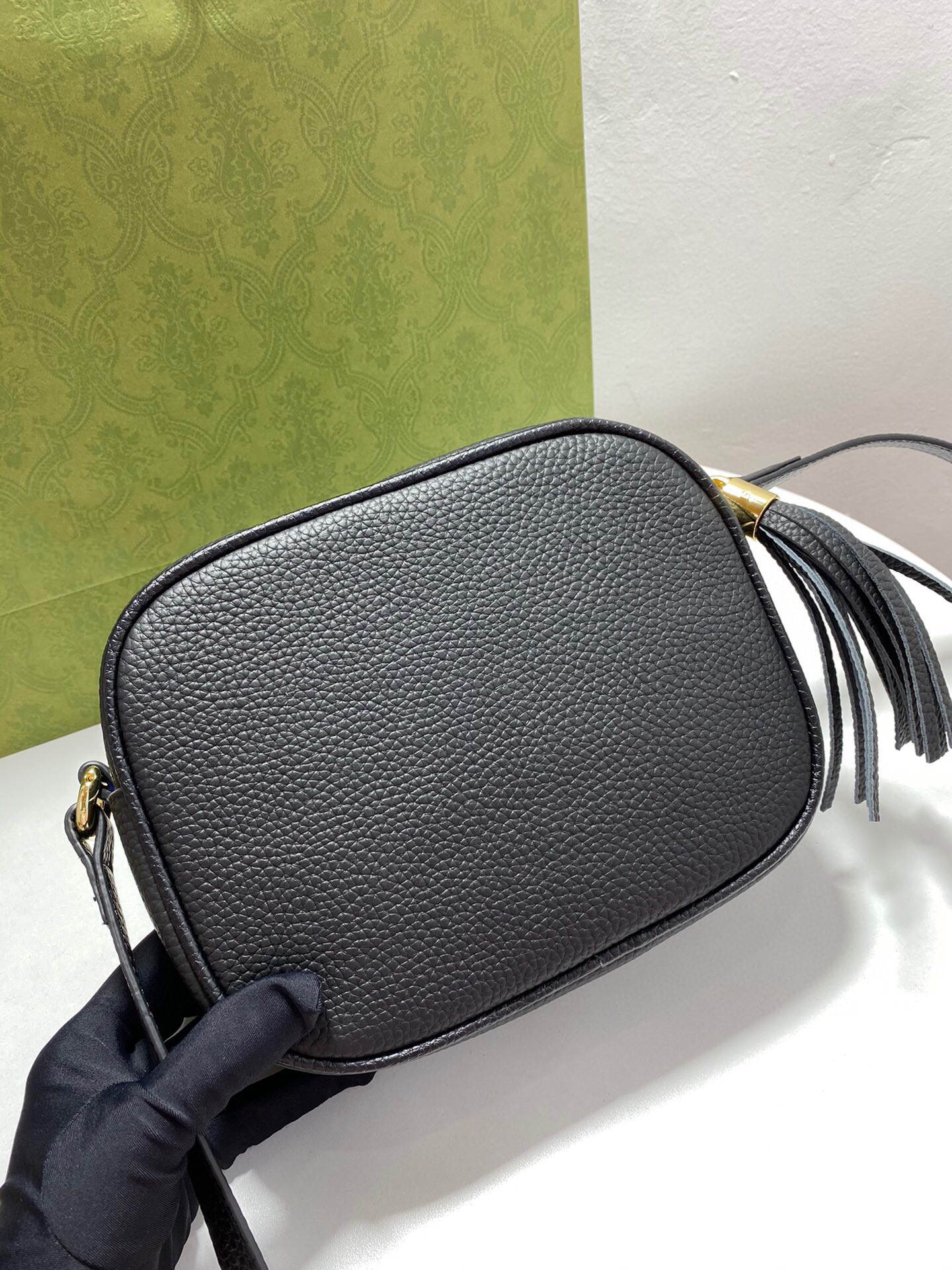 G style lychee pattern Cross-body bag-Luxeon