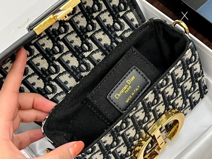 D style Montaigne 30 shoulder bags-Luxeon