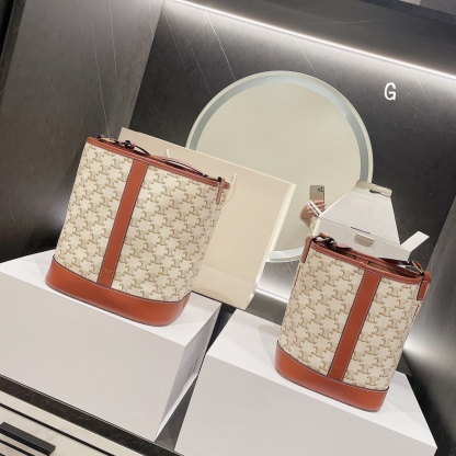 C style Handbags Tote Bags-Luxeon