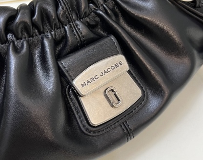 Cloud Handbag 31*8*14.5cm