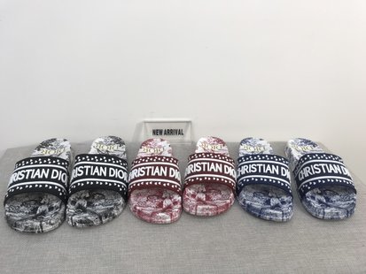 D style's New Flat Bottom Comfortable Non-slip Slippers-Luxeon