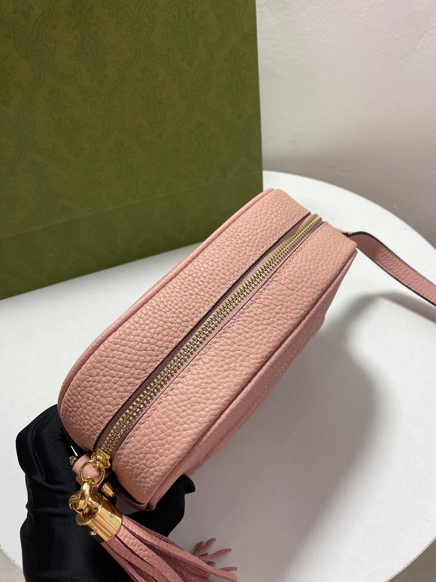 G style lychee pattern Cross-body bag-Luxeon