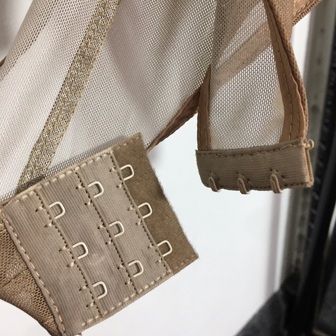 Burberry one-piece yoga wear-Luxeon