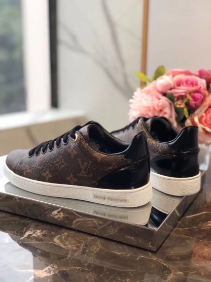 Casual shoes 35-42