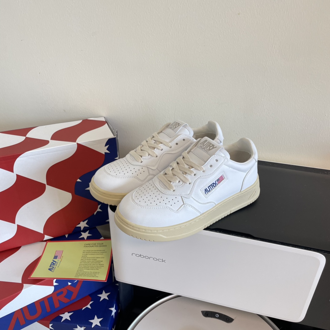 AUTRY new women vulanized shoes sports shoes-Luxeon