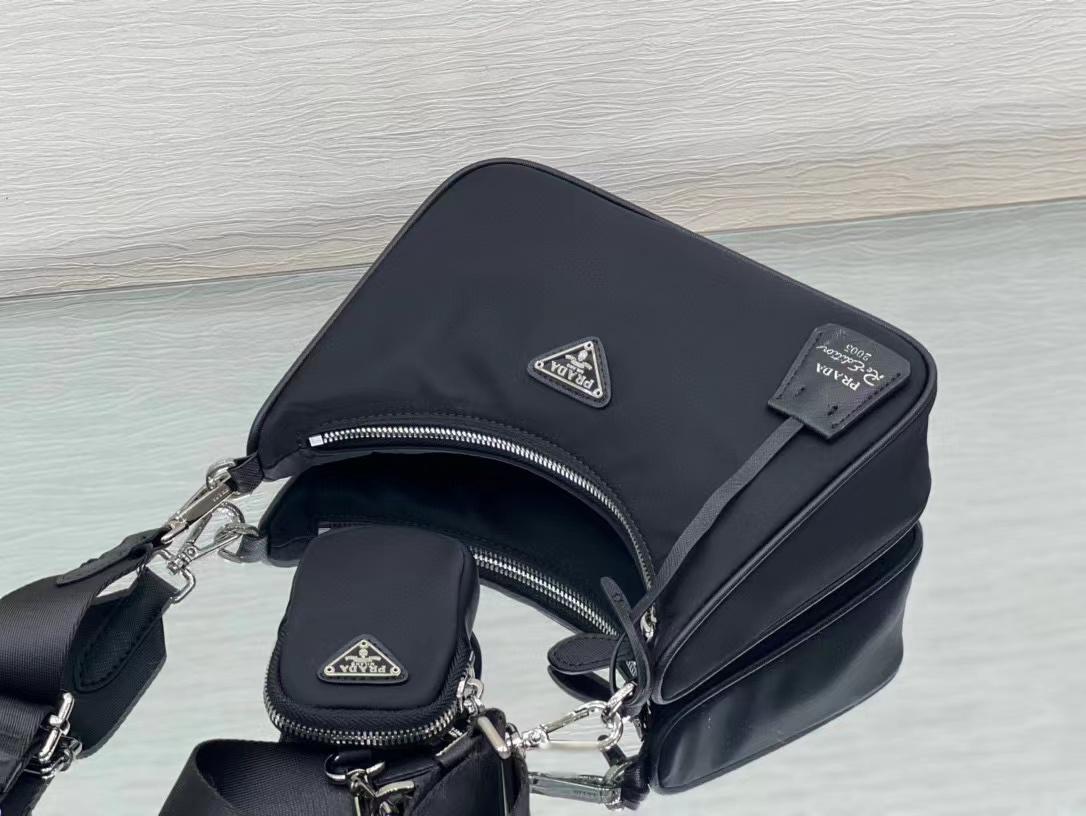 PRA Nylon shoulder bag-Luxeon