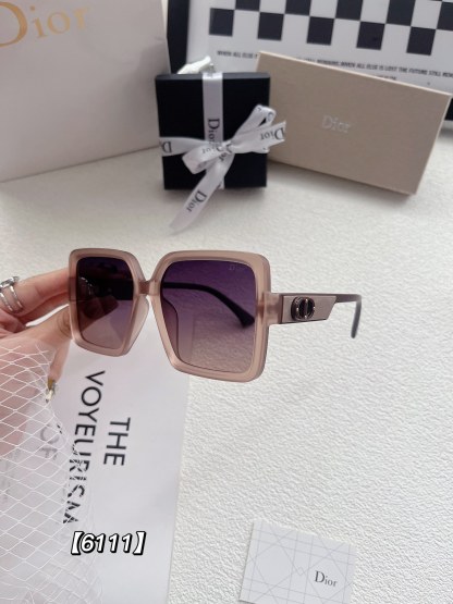 D style fashion sunglasses-Luxeon