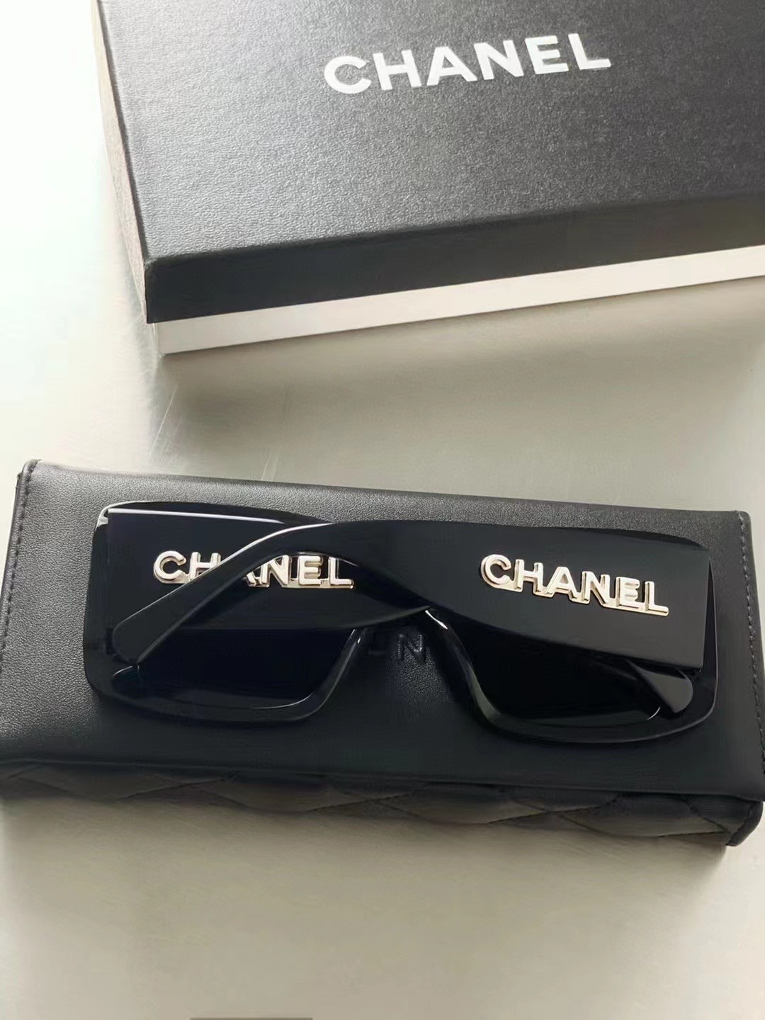 C style fashion glasses-Luxeon