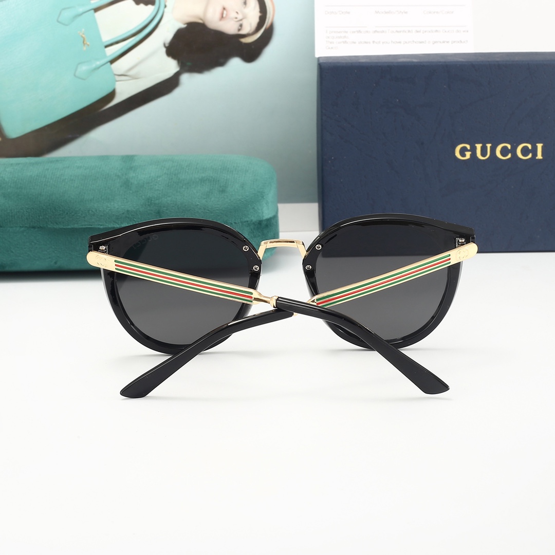 GUCC Women's Sunglasses-Luxeon