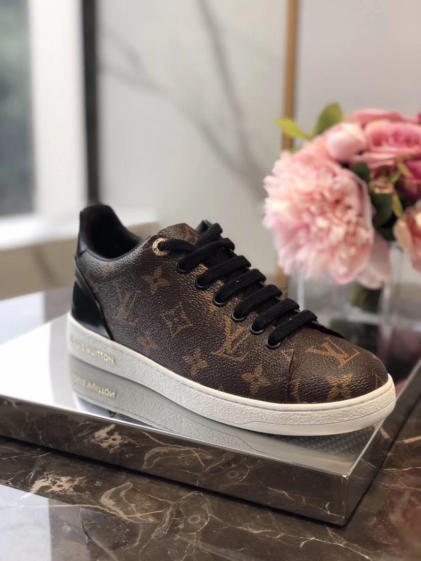 Casual shoes 35-42
