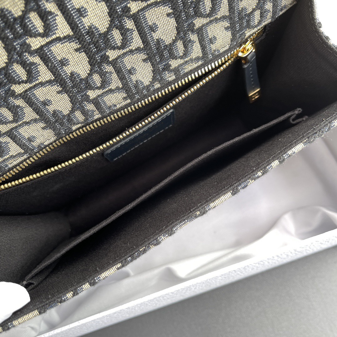 handbag24*17*8cm
