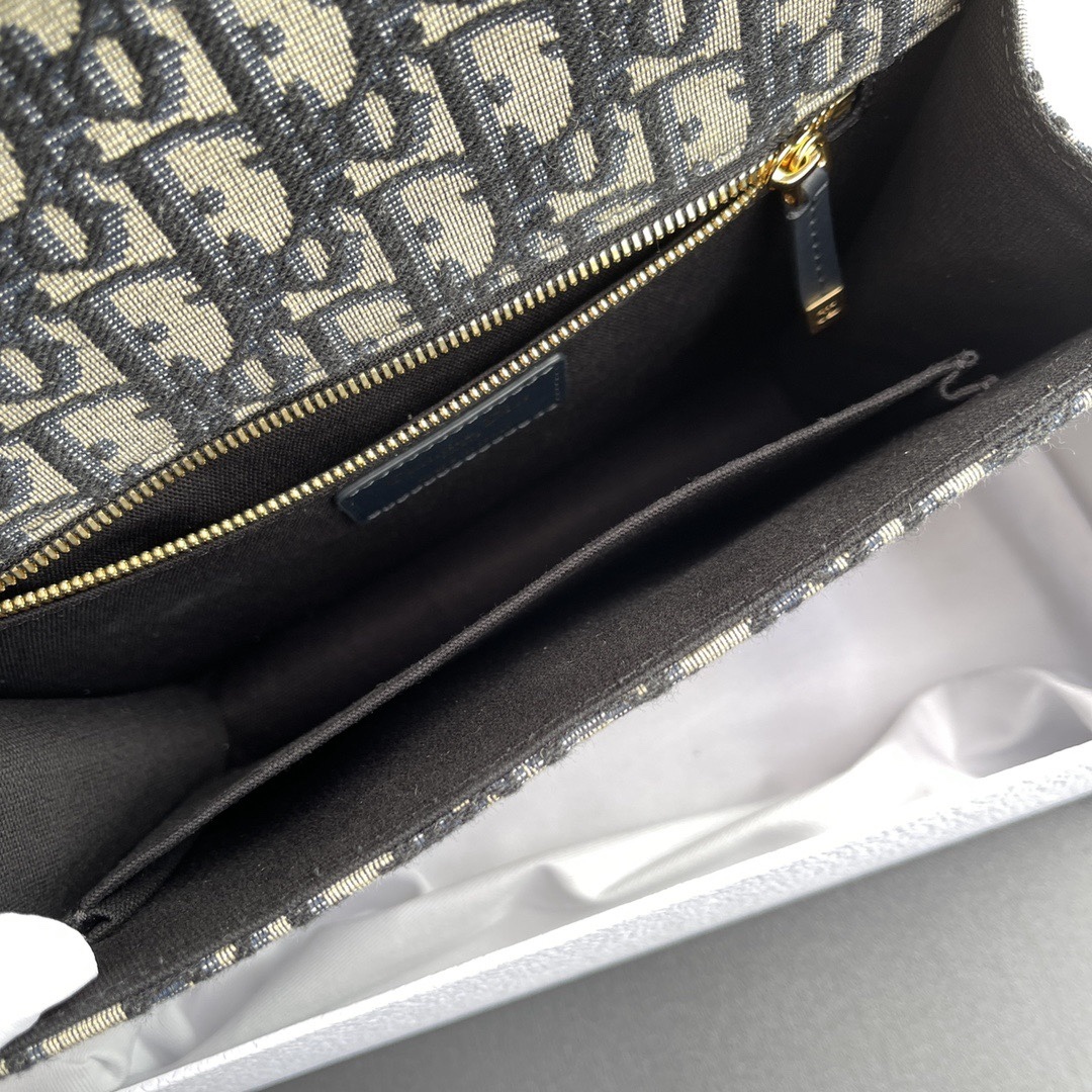 handbag24*17*8cm