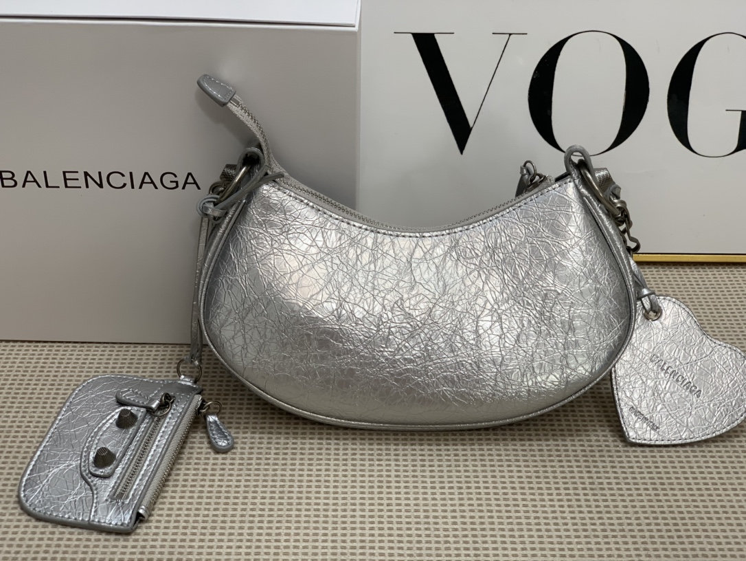 B style cagole handbag-Luxeon