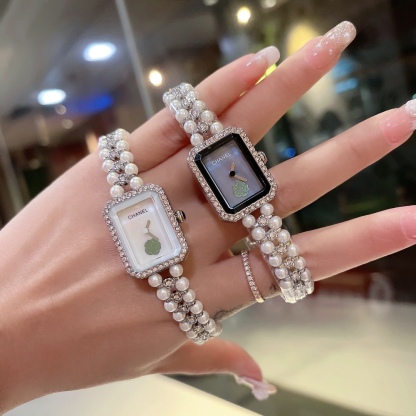 C style Women Pearl Bracelet Watch-Luxeon