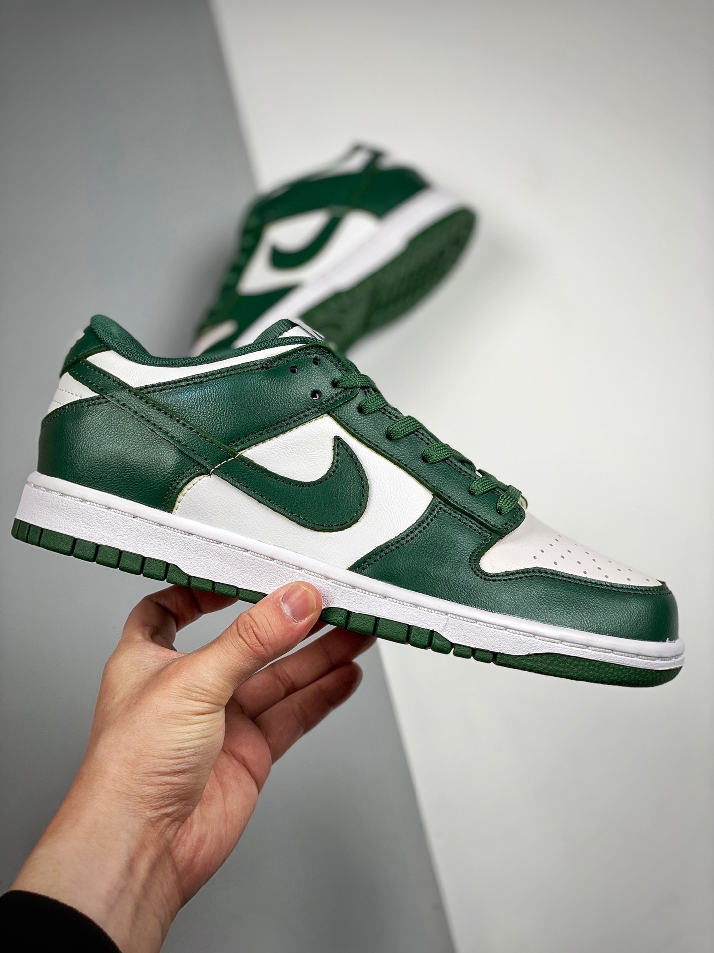 . SB Dunk Low "UNLV" sneakers-Luxeon
