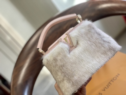 L style capcines handbag-Luxeon