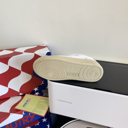 AUTRY new women vulanized shoes sports shoes-Luxeon