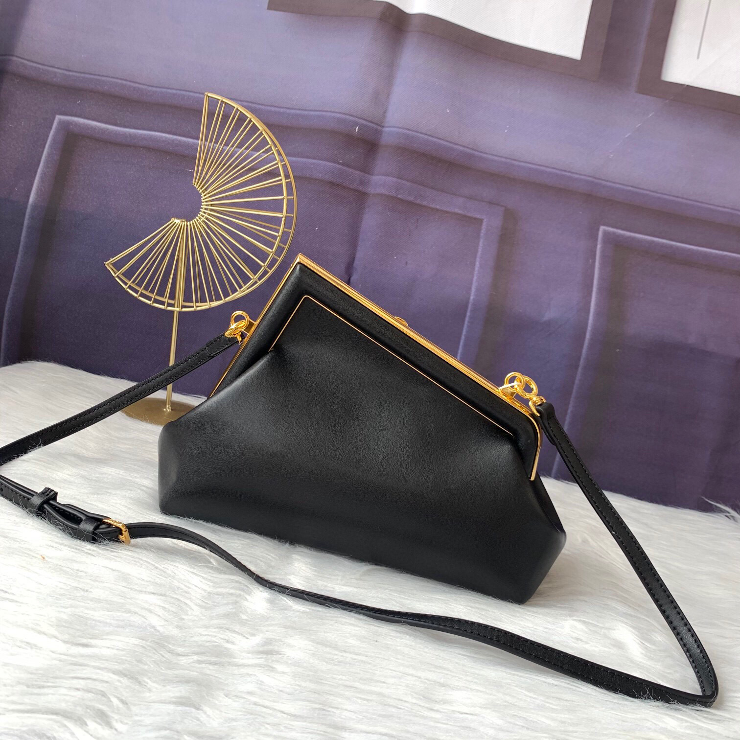 F style Cloud Crossbody Bag-Luxeon
