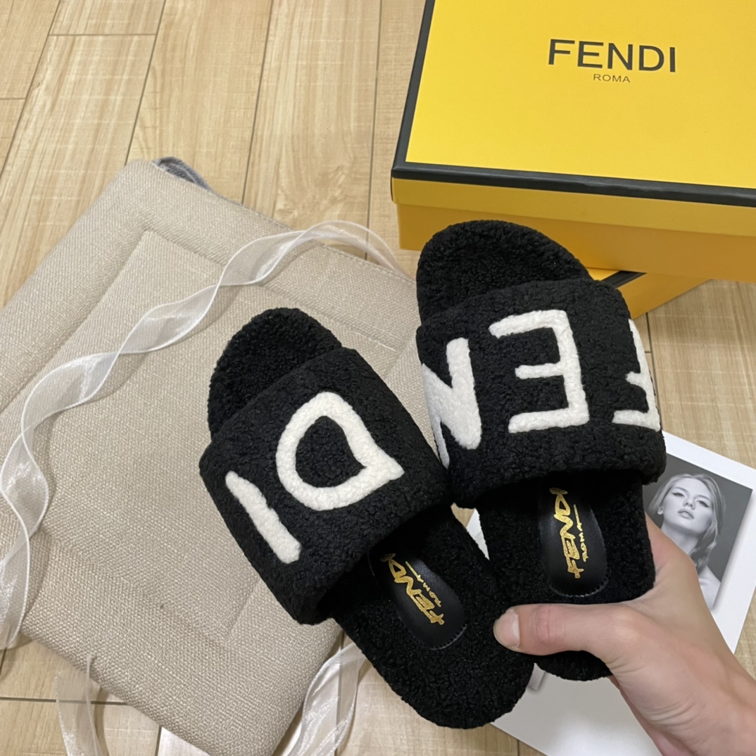 F style new women winter plush slippers-Luxeon