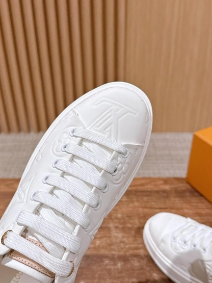 Printed casual shoes