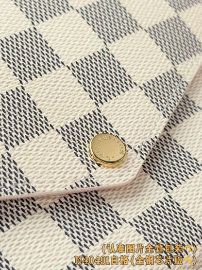 checkerboard envelope