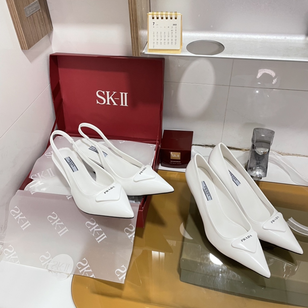 P style classic patent leather sandals high heels-Luxeon