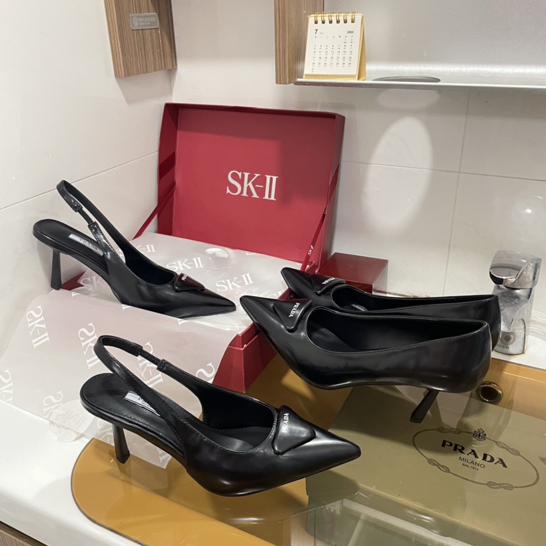 P style classic patent leather sandals high heels-Luxeon