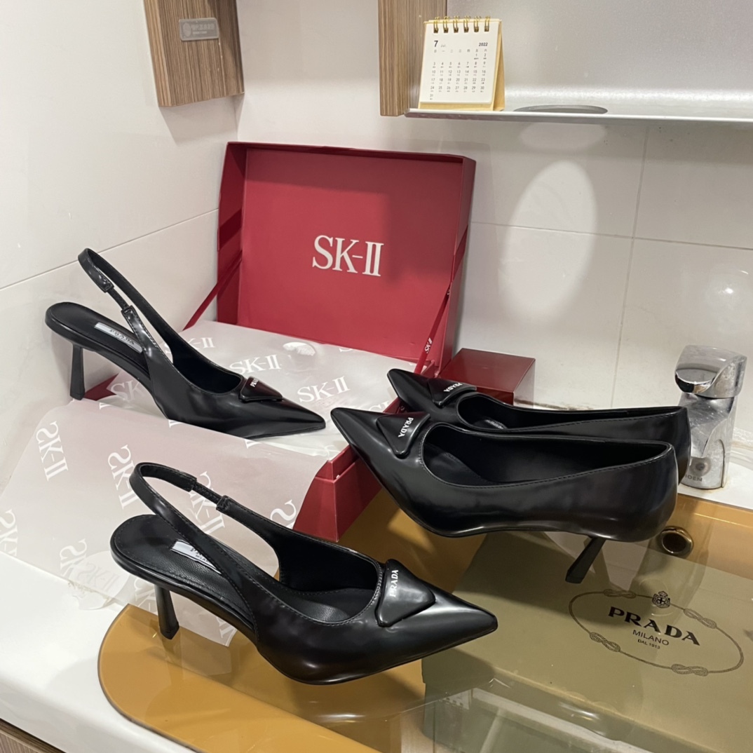 P style classic patent leather sandals high heels-Luxeon