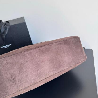 Women solid color handbag